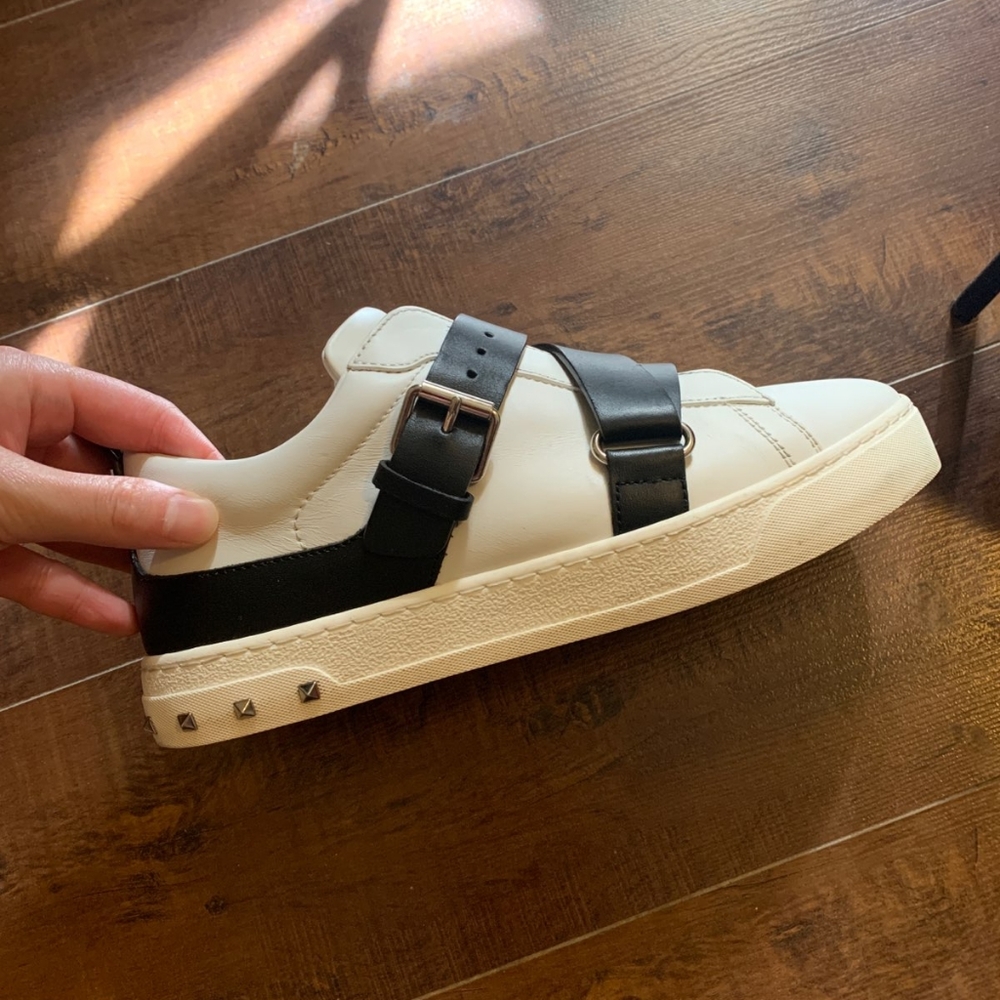 Shoes - Picture 3 of 3